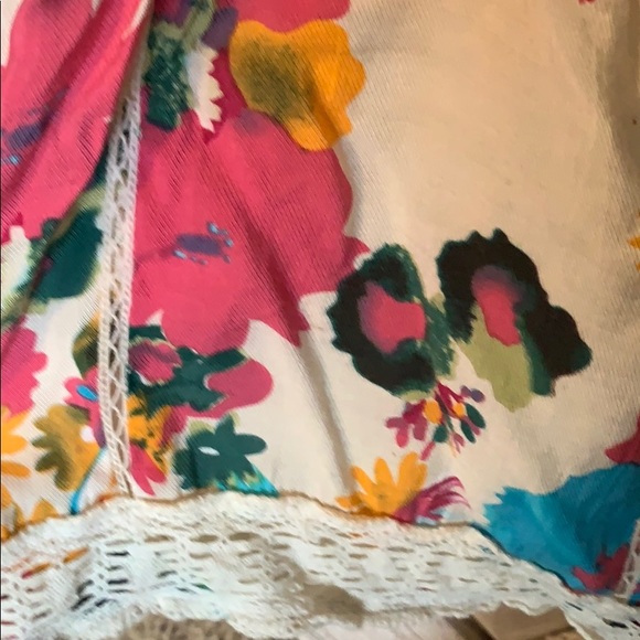 Floral Romper - Picture 3 of 3